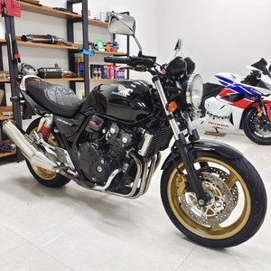 ฮอนด้า ซีบี400 มอเตอร์ไซค์มือสอง ใช้แก๊สโซลีน 400ซีซี ซูเปอร์โฟร์ เน็คเก็ต สตรีทไบค์ - Product Image 5