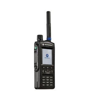 Radio portable TETRA durable 350-470 MHz avec fonction de positionnement GPS Bluetooth pour talkie-walkie Motorola MTP6750 - Product Image 2