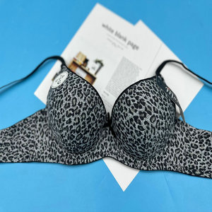 1,3 dólar modelo YWB083 tamaño 38-44C venta al por mayor estampado de leopardo doble espuma Sexy chicas adolescentes en sujetadores imágenes de mujeres <span class=keywords><strong>sin</strong></span> <span class=keywords><strong>sujetador</strong></span> - Product Image 5