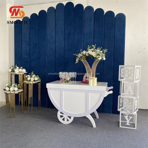 Carrito de Dulces Acrílico Blanco de Nueva Tendencia, Centro de Mesa Colorido para Decoración de Fiestas y Eventos - Product Image 1