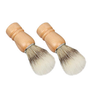 Brosse à barbe en bois de style ancien pour la préparation de la mousse à raser, brosse de barbier avec poignée confortable - Product Image 1