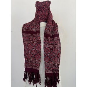 Étole d'impression Ajrakh en bloc à main Ryon doux avec artisanat de qualité supérieure et motifs élégants lavable en machine idéal pour la mode - Product Image 3
