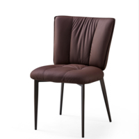 Chaise de salle à manger de style nordique moderne et luxueuse avec structure en métal et revêtement en cuir pour la maison, l'appartement, le bar, l'hôtel, le restaurant