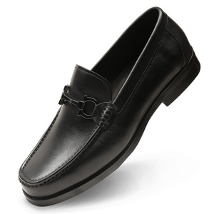 Chaussures de mariage en cuir de vachette noir de haute qualité, à enfiler, avec logo personnalisé, mocassins pour usage quotidien professionnel, légers et formels, automne/printemps - Product Image 1