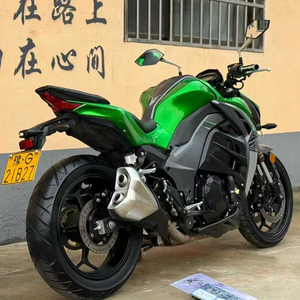 Moto sportive Kawasaki Z1000, bicylindre, refroidie par eau, 400 cm³, <span class=keywords><strong>occasion</strong></span>, faible consommation de carburant, moto puissante - Product Image 4