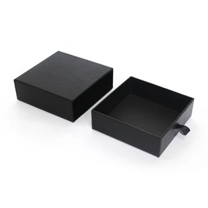 Caja de Regalo Deslizable de Cartón Rígido Kraft con Cinta de Tirar - Product Image 1