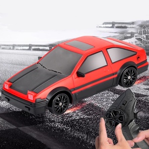 Auto de Carreras a Control Remoto de Alta Velocidad 15km/h 2.4G, Modelo de Auto de Derrape RC, Listo para Usar en Interiores y Exteriores - Product Image 1