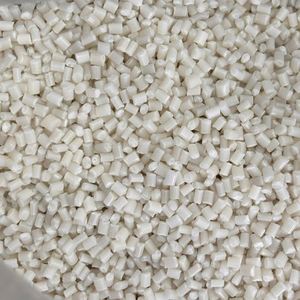 Fabricante Ofrece Resina PET IV 0.80 0.84 Grado Botella, Resina PET CR-8863 CR-8816 CR-8828, Gránulos de Plástico a Precio Económico - Product Image 1