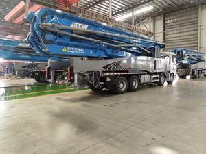 JIUHE Hydraulic Diesel 58m Concrete Pump Truck <b>Mounted</b> Concrete Pump 2019 Year 58m HB62V With High Power Diesel <b>Engine</b> Hot Sale - Product Image 4