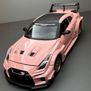Commercio all'ingrosso 1:24 pressofusa <span class=keywords><strong>Nissan</strong></span> GTR-CSR2 in lega di auto modello decorazione suono e luce giocattolo sportivo in metallo auto giocattolo per bambini - Product Image 5