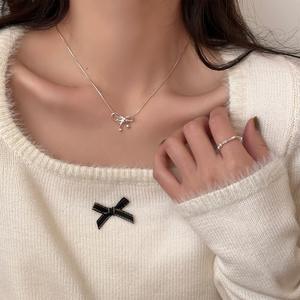 Collier en argent pur S925 haut de gamme pour femmes, design religieux léger et luxueux, chaîne de clavicule, accessoire polyvalent, petit et frais - Product Image 4