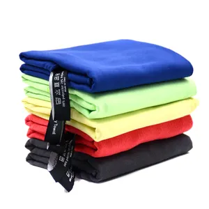 Personnalisé poids léger taille personnalisée en microfibre deux côtés flanelle serviette de sport absorbant la sueur serviette pour les mains