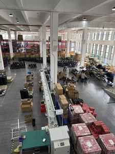 כסא גלגלים חשמלי מתקפל מצויד בגלגלים רב כיווניים, גובה מושב מתכוונן - Product Image 6