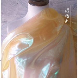 Magnifique organza irisé, un tissu très transparent disponible en sept couleurs, utilisé pour les bijoux, les robes de princesse et les costumes de spectacle. - Product Image 4