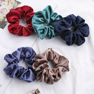 Yucat Bán Buôn Biểu Tượng Tùy Chỉnh Satin Scrunchies Chất Lượng Tốt Scrunchy Rắn Màu Đàn Hồi Tóc Ban Nhạc Tóc Đuôi Ngựa Phụ Kiện Cho Phụ Nữ - Product Image 2