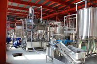 Machine automatique intelligente de grande capacité (310-350 kg/h) pour la fabrication de lait de soja et de paneer à partir de soja, avec fonction de broyage et de séparation.