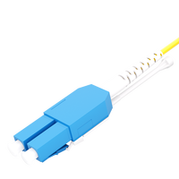 Câble de brassage fibre optique 1m (3ft) 2 fibres LC UPC Duplex vers LC UPC Duplex Monomode (OS2) Riser (OFNR) 2.0mm à gaine serrée Jaune