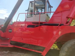 Apilador usado Kalmar Fantuzzi 45 Ton Reach Buen estado DRD450 DRF450 DRT450 Apilador de contenedores - Product Image 5