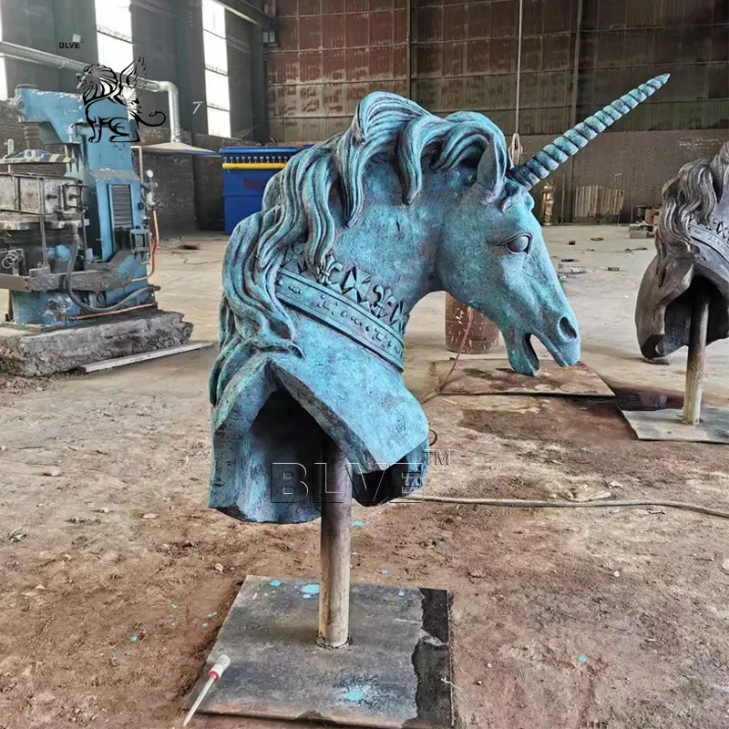 BLVE açık Modern sanat Metal döküm yaşam boyutu batı Legends hayvan heykelleri pirinç bronz tek boynuzlu at kafası heykel <span class=keywords><strong>büstü</strong></span>