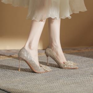 รองเท้าส้นสูงสำหรับงานเลี้ยงฤดูร้อนสำหรับผู้หญิง ดีไซน์ทันสมัย หนังแท้ หัวแหลมเล็ก ส้นเข็มสูงพิเศษ กันลื่น - Product Image 4