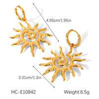 Boucles d'oreilles pendantes H&C en acier inoxydable plaqué or 18 carats, motif soleil martelé, hypoallergéniques, résistantes à l'eau et au ternissement, bijoux délicats