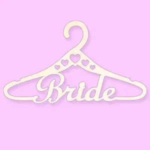 Grucce Appendiabiti In Legno Inciso In Legno personalizzato Da Sposa Sposa Sposo Appendiabiti Inciso Wedding Grucce