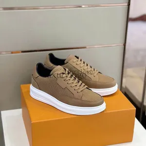 Sneakers de course inspirées du basketball pour hommes, en cuir véritable gris, avec logo personnalisé |   Plateforme Chunky Légère Toutes Saisons - Product Image 4