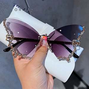 Gafas de Sol Extra Grandes Sin Montura Estilo Y2K Vintage 2025, Gafas de Sol de Diamante con Forma de Mariposa para Mujer - Product Image 3