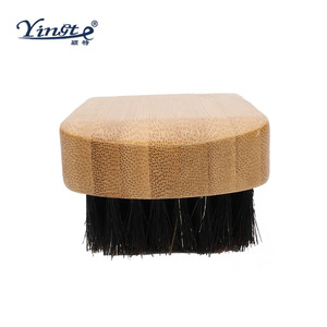 Cepillo para zapatos Yinste con cerdas de jabalí y mango de madera maciza para limpiar zapatos de cuero y deportivos - Product Image 2