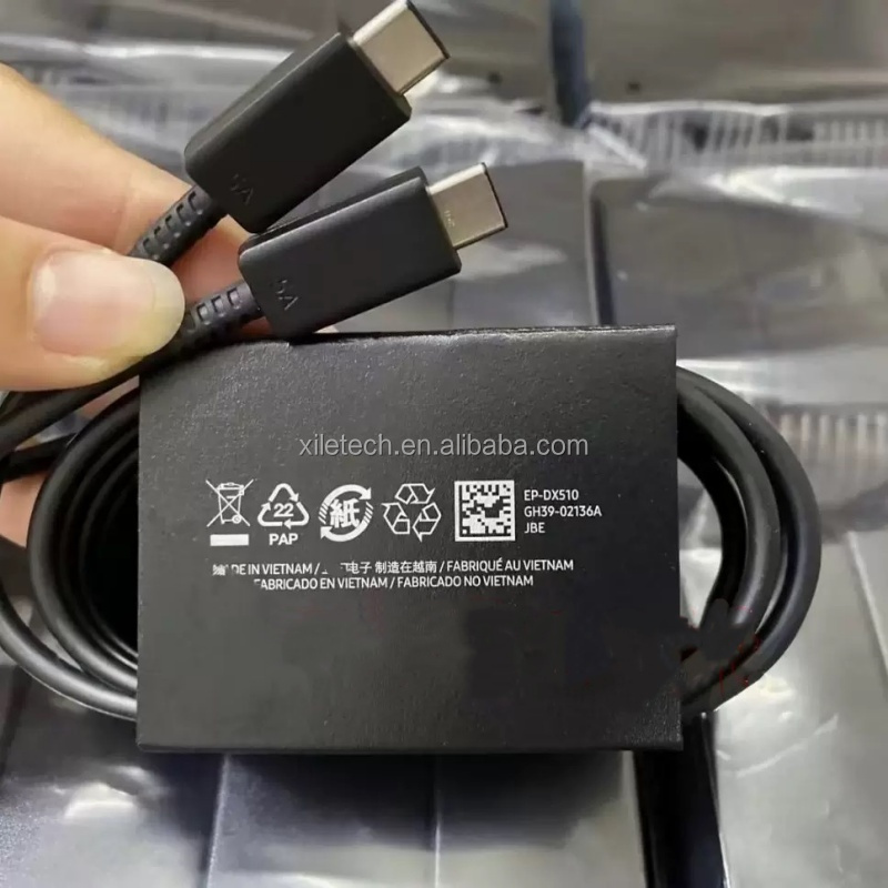Câble noir, sans boîte