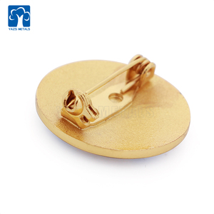 Fábrica de metal Cruz Roja caridad pin de solapa - Product Image 2