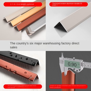 Bande de fermeture à angle droit en forme de L en alliage d'aluminium de 1.4mm d'épaisseur avec adhésif de 1.4mm pour la protection - Product Image 2
