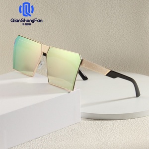 Gafas de Sol Cuadradas de Metal con Protección UV para Fotografía Urbana Europea y Americana, Protección Ocular de Moda Transfronteriza - Product Image 3