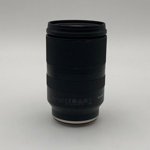 Objectif <span class=keywords><strong>Tamron</strong></span> 17-70mm F/2.8 Di III-A VC RXD d'occasion pour monture Sony E avec stabilisation d'image pour <span class=keywords><strong>appareil</strong></span> <span class=keywords><strong>photo</strong></span> - Product Image 5