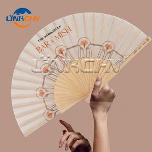 Venta al por mayor abanico de mano plegable de madera con tela para colgar en la pared Decoración - Product Image 2