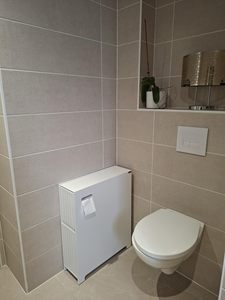 <span class=keywords><strong>Meuble</strong></span> de salle de bain étroit de 20 cm sur roulettes, directement de l'usine, chariot de rangement encastré avec 2 tiroirs pour le stockage du papier toilette - Product Image 3