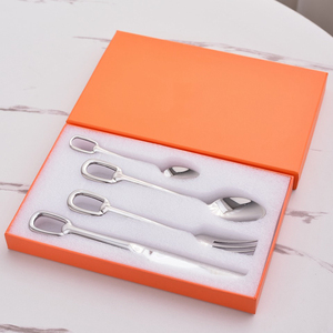 Juego de Cubiertos de Acero Inoxidable USU304, Cuchillo, Tenedor y Cuchara de Estilo Occidental, Juego de Regalo de 4 Piezas de Alta Gama - Product Image 4
