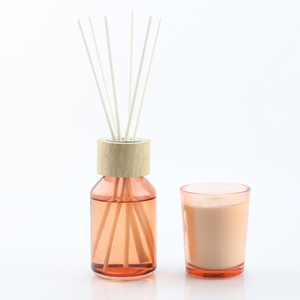 <span class=keywords><strong>Diffusore</strong></span> a lamella di olio essenziale di decorazione domestica di aromaterapia di grande capacità su ordinazione all'ingrosso 320ml con il regalo delle candele dell'olio di ricarica - Product Image 1