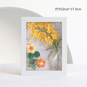 Marco <span class=keywords><strong>de</strong></span> Fotos Tejido a Mano con Flores <span class=keywords><strong>de</strong></span> No <span class=keywords><strong>Me</strong></span> Olvides para Navidad, Día <span class=keywords><strong>de</strong></span> San Valentín, Graduación, Día <span class=keywords><strong>de</strong></span> la Madre y Otras Celebraciones - Product Image 5