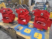 Attache hydraulique inclinable personnalisable à accouplement rapide, compacte, Powertilt, pour mini-excavatrice