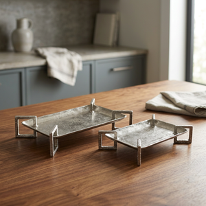 Bandeja de Cerámica Hecha a Mano de Primera Calidad, Diseño Ecológico, Estilo Americano para Interiores de Lujo, Exhibición Zahid Exports, Plateada - Product Image 2