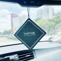 Cadeau promotionnel bon marché désodorisant pour voiture logo personnalisé en papier suspendu avec sac en plastique scellé parfum pendentif longue durée