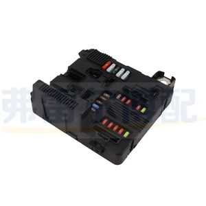Portafusibles Renault 8200306033 8200306032 para Unidad de Control del Motor Megane Landscape 2002 2006 Repuesto Original - Product Image 4
