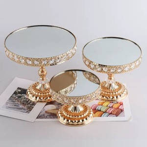 Support à <span class=keywords><strong>gâteau</strong></span> en cristal de style européen RHD, ensemble de 3 pièces, cristal de haute qualité, plaqué or, table à dessert pour la <span class=keywords><strong>décoration</strong></span> de <span class=keywords><strong>mariage</strong></span> - Product Image 1
