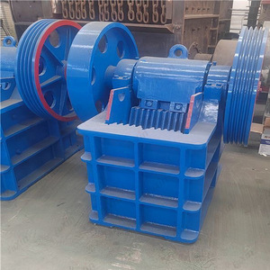 Trituradora de mandíbulas portátil azul con capacidad de 15t/h para trituración de residuos de construcción, piedra y ladrillo - Product Image 3