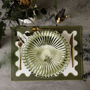 Juego de Platos de Presentación de Vidrio en Forma de Flor de 12 Pulgadas, Platos Decorativos Duraderos y Coloridos para Bodas y Eventos - Product Image 1