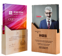 Nuevo Trofeo de Cristal Ecológico Personalizado con Grabado y Acabado Arenado, Cristal de Color con Forma Irregular