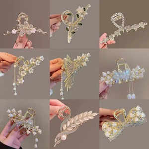 Pince à cheveux élégante faite à la main en forme de griffe de blé, style américain, avec strass en cristal, perles et pompon, pour chignon, accessoires pour cheveux - Product Image 2