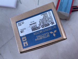 มอเตอร์เซอร์โว AC มิตซูบิชิ รุ่น HG-KR053D-S920060 ของแท้ 100% ใหม่เอี่ยม - Product Image 1