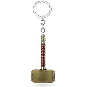 Apribottiglie Portachiavi Personalizzato in Lega di Zinco Vintage con Logo Marvel <span class=keywords><strong>Avengers</strong></span> Martello di Thor in Acciaio Inossidabile per Fan - Product Image 3